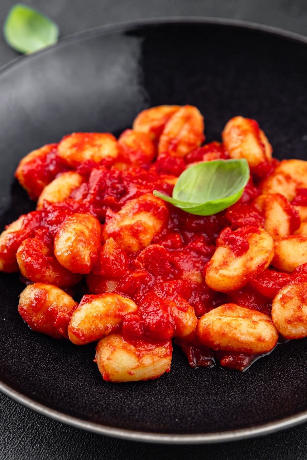 httpselements.envato.comgnocchi-potato-dish-tomato-sauce-no-meat-appetizer-5L77FDQ.jpg